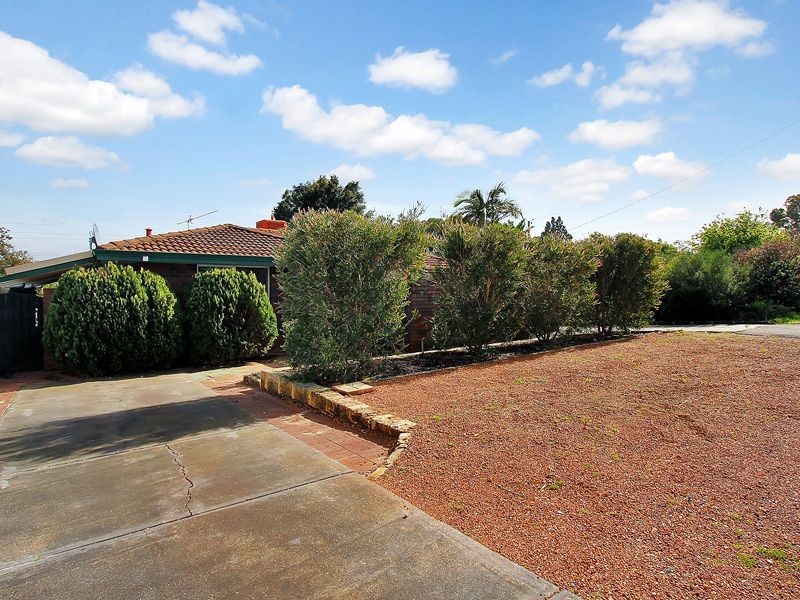 19 Aralia Way, Forrestfield WA 6058