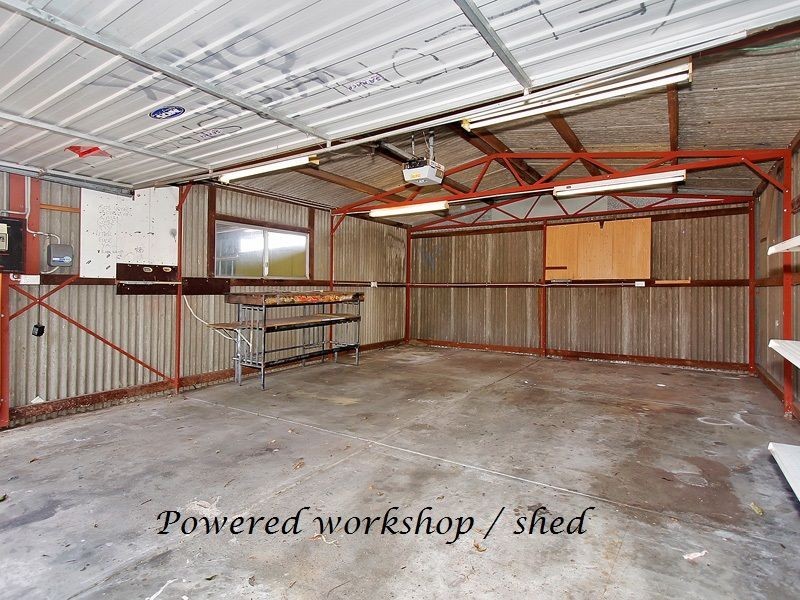 19 Aralia Way, Forrestfield WA 6058