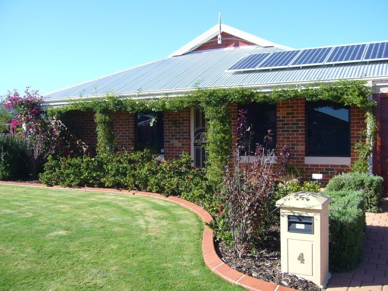 4 Welby Crescent, High Wycombe WA 6057