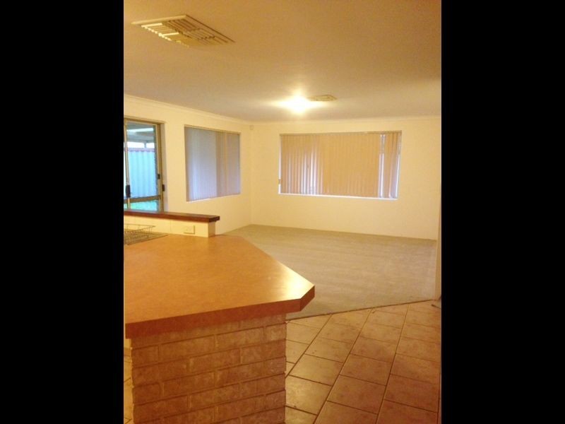 18 Gardenia Gardens, Helena Valley WA 6056