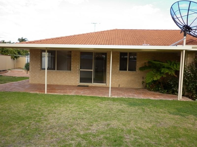 18 Gardenia Gardens, Helena Valley WA 6056