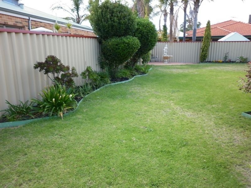 18 Gardenia Gardens, Helena Valley WA 6056