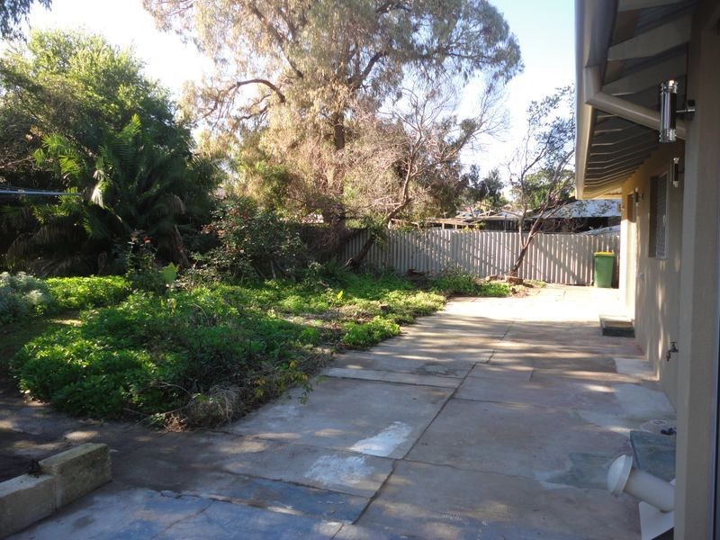 64 Orangedale Road, Lesmurdie WA 6076
