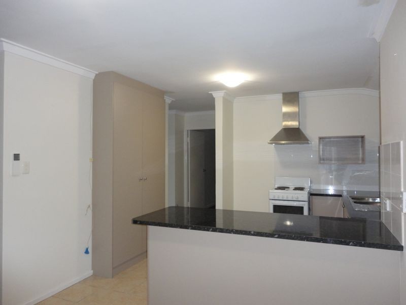 16 Orangedale Road, Lesmurdie WA 6076