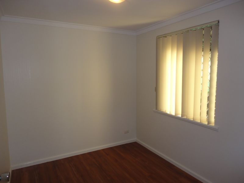 16 Orangedale Road, Lesmurdie WA 6076