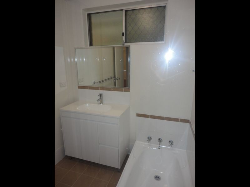 16 Orangedale Road, Lesmurdie WA 6076