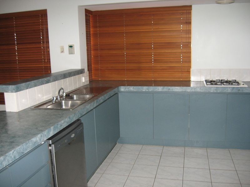 23 Emerald Court, Maida Vale WA 6057