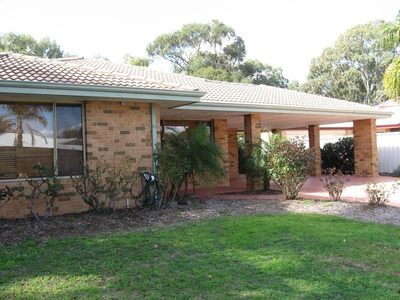 23 Emerald Court, Maida Vale WA 6057