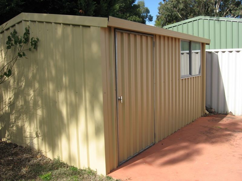 23 Emerald Court, Maida Vale WA 6057