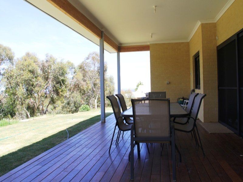 32 Gooseberry Hill Road, Gooseberry Hill WA 6076