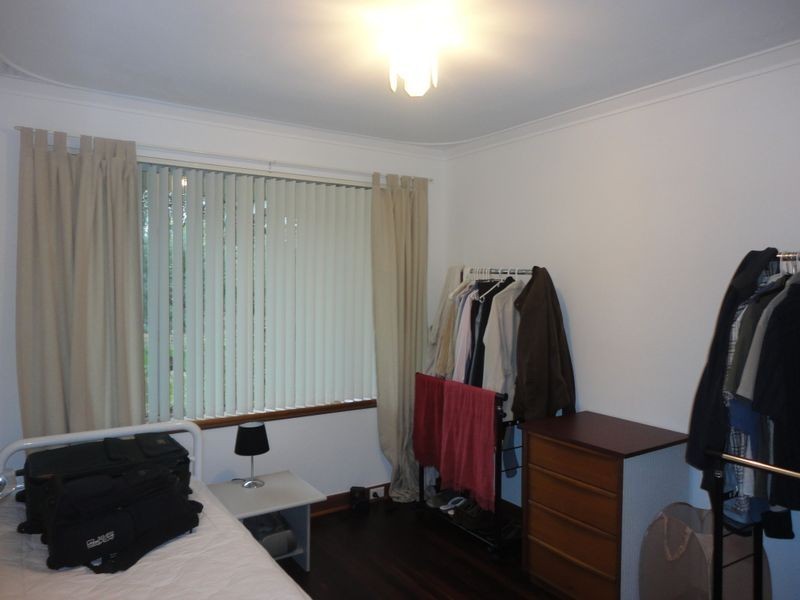 26 Waterloo Crescent, Lesmurdie WA 6076