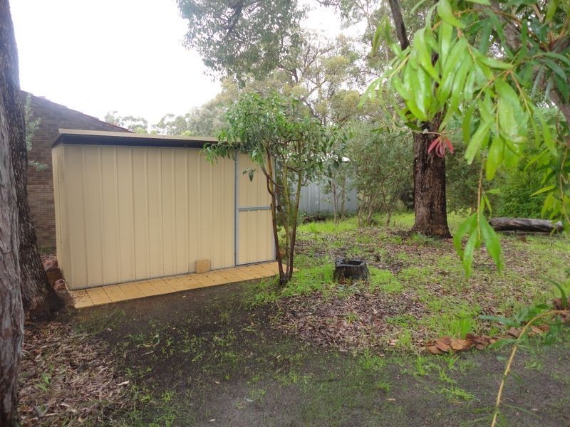 26 Waterloo Crescent, Lesmurdie WA 6076