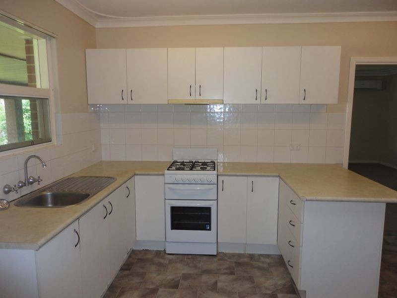 271 Lesmurdie Road, Lesmurdie WA 6076