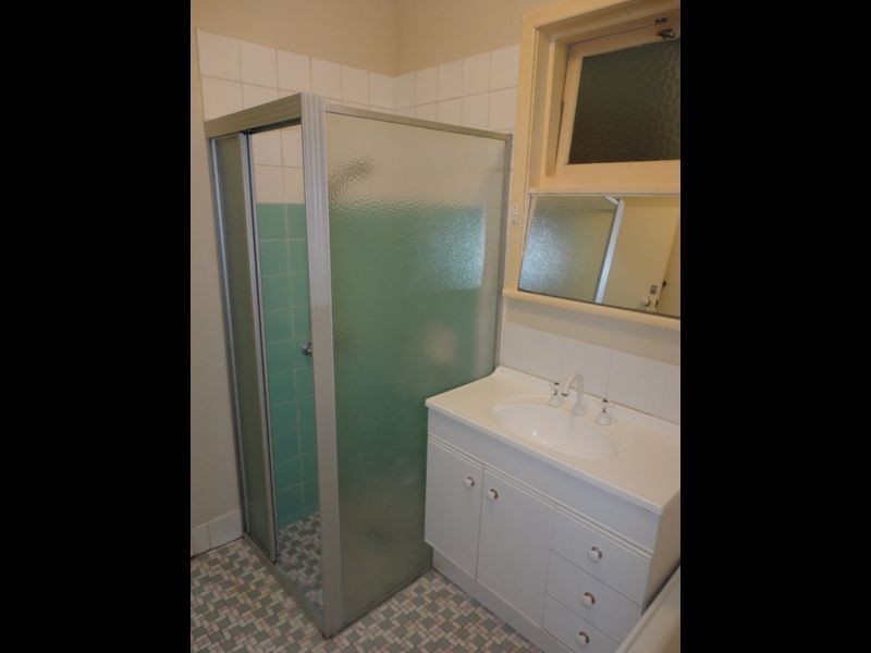 271 Lesmurdie Road, Lesmurdie WA 6076