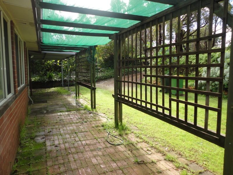 271 Lesmurdie Road, Lesmurdie WA 6076