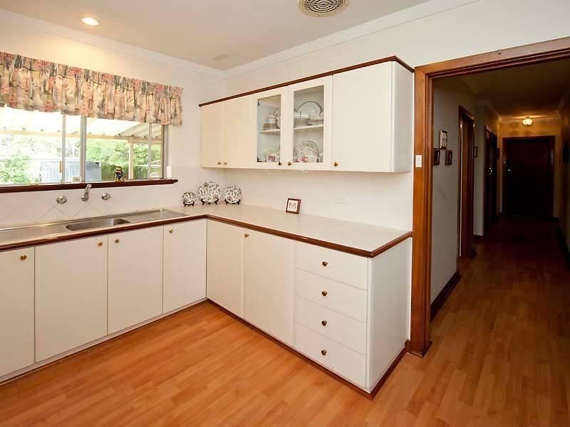 27 Wittenoom Road, High Wycombe WA 6057