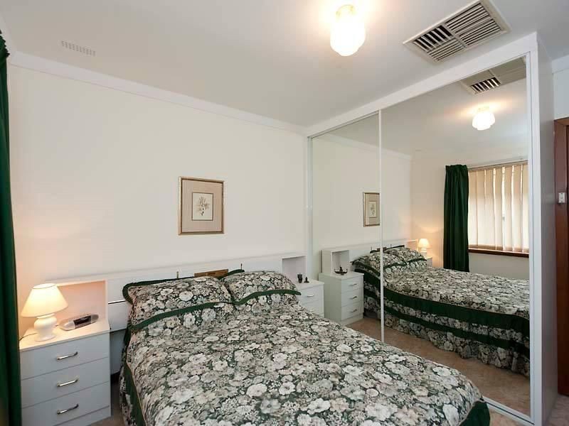 27 Wittenoom Road, High Wycombe WA 6057