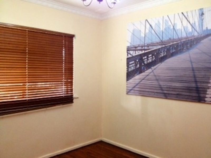 100 Clayton Street, Bellevue WA 6056