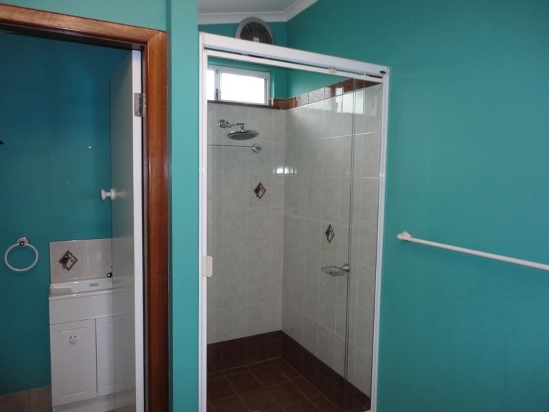 16 Recreation Road, Kalamunda WA 6076