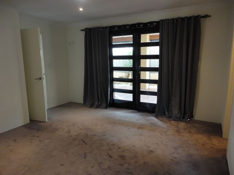 10/2 Briza Lane, Forrestfield WA 6058