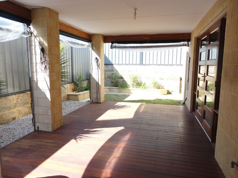 10/2 Briza Lane, Forrestfield WA 6058