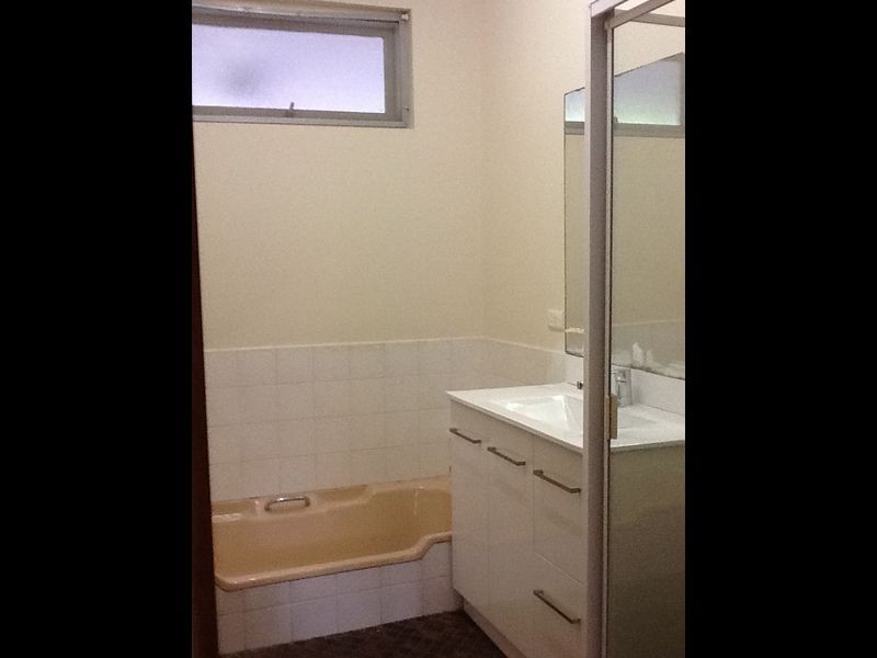 8 Banksia Road, Walliston WA 6076