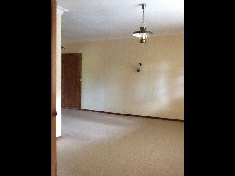 8 Banksia Road, Walliston WA 6076