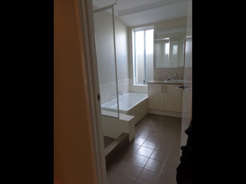 1/35 Murray Drive, High Wycombe WA 6057