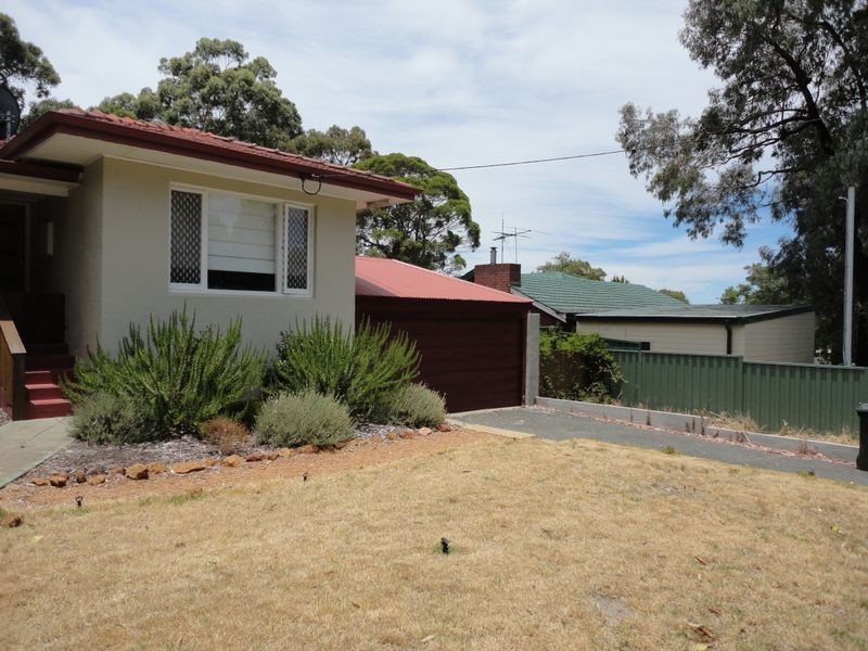 23 Winjana Road, Lesmurdie WA 6076