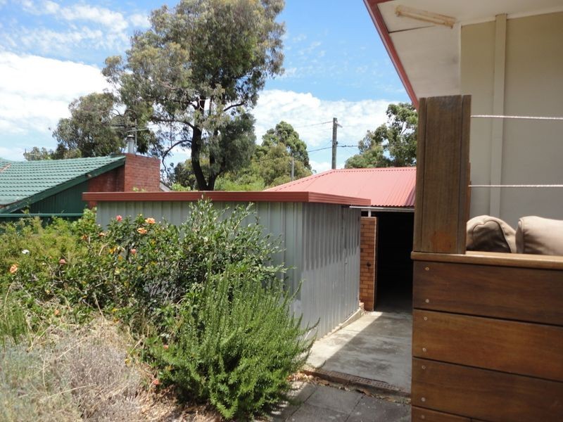 23 Winjana Road, Lesmurdie WA 6076