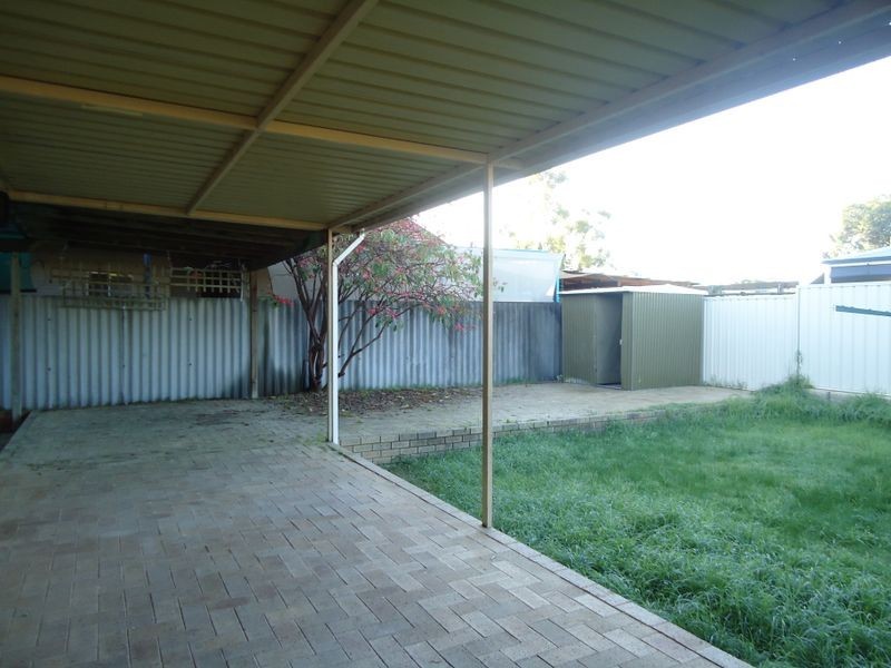 38 Lacey Street, Beckenham WA 6107