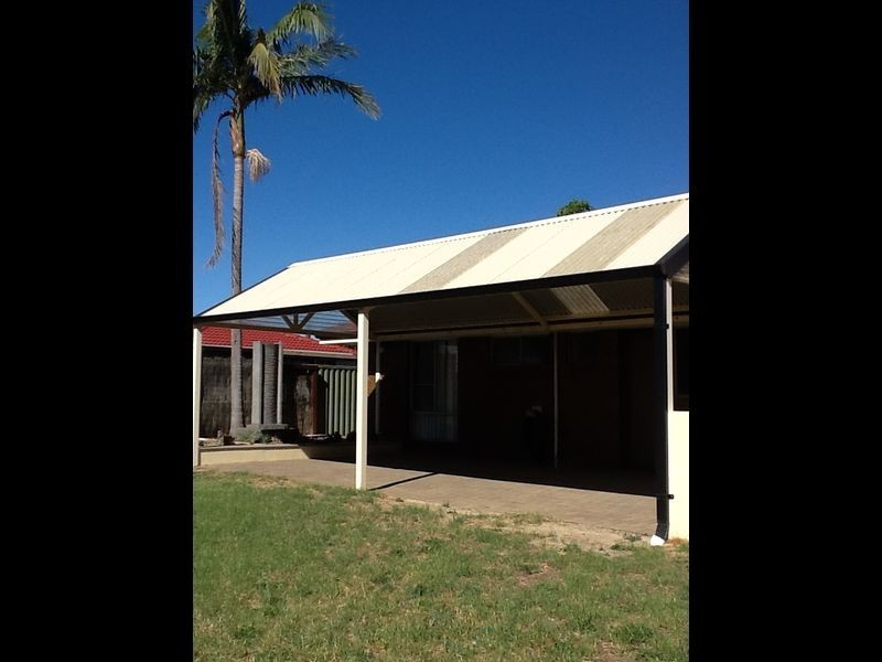 10 Ilex Way, Forrestfield WA 6058