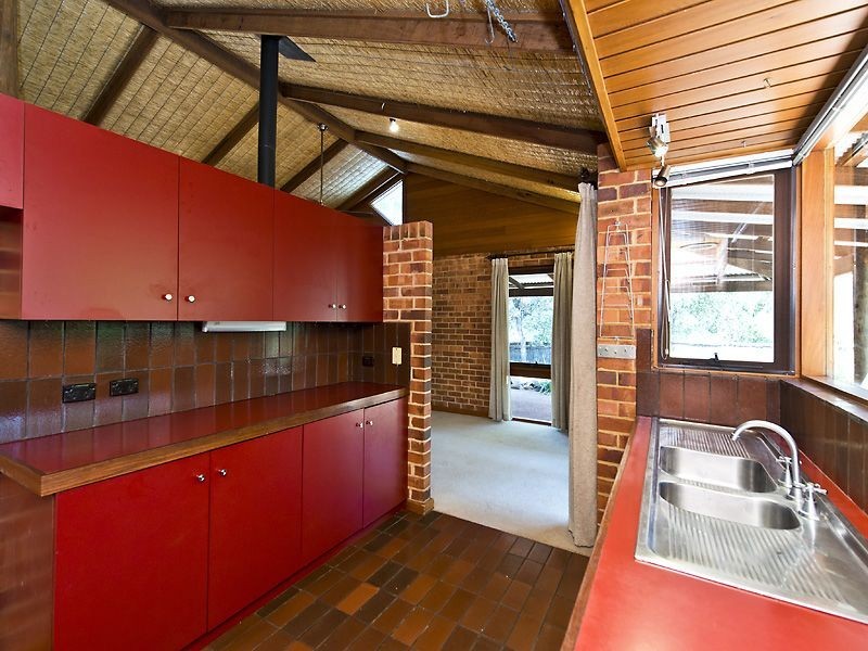 12 Jaraba Avenue, Gooseberry Hill WA 6076