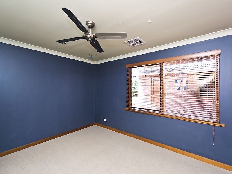 12 Jaraba Avenue, Gooseberry Hill WA 6076