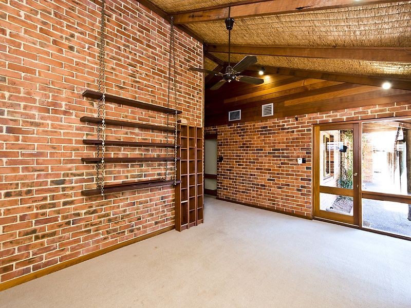 12 Jaraba Avenue, Gooseberry Hill WA 6076