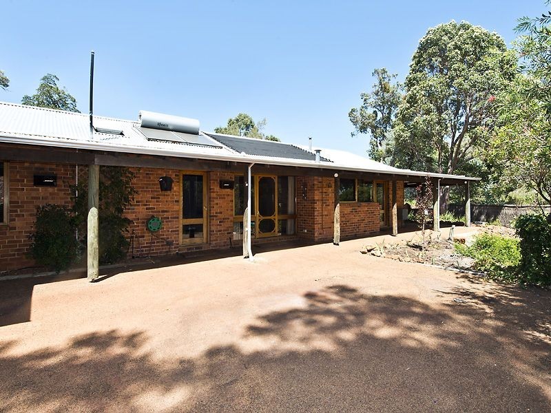 12 Jaraba Avenue, Gooseberry Hill WA 6076