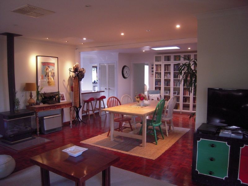 6 Dryandra Crescent, Darlington WA 6070