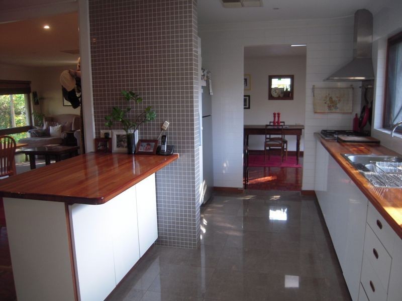 6 Dryandra Crescent, Darlington WA 6070