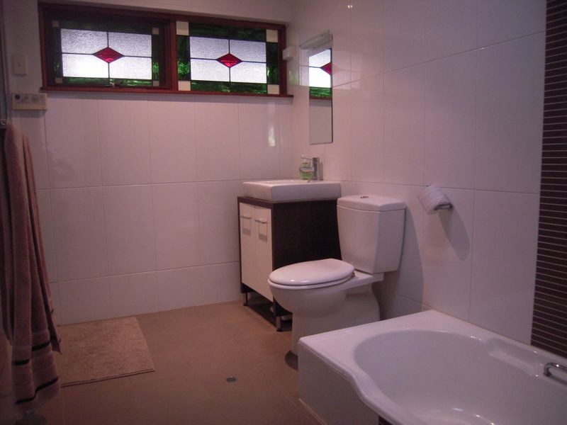 6 Dryandra Crescent, Darlington WA 6070