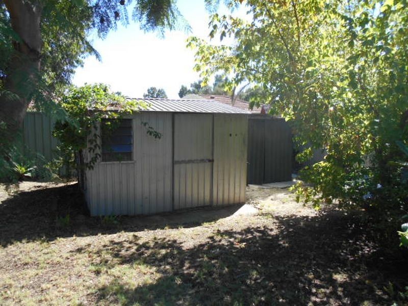 11 Dulverton Close, Stratton WA 6056