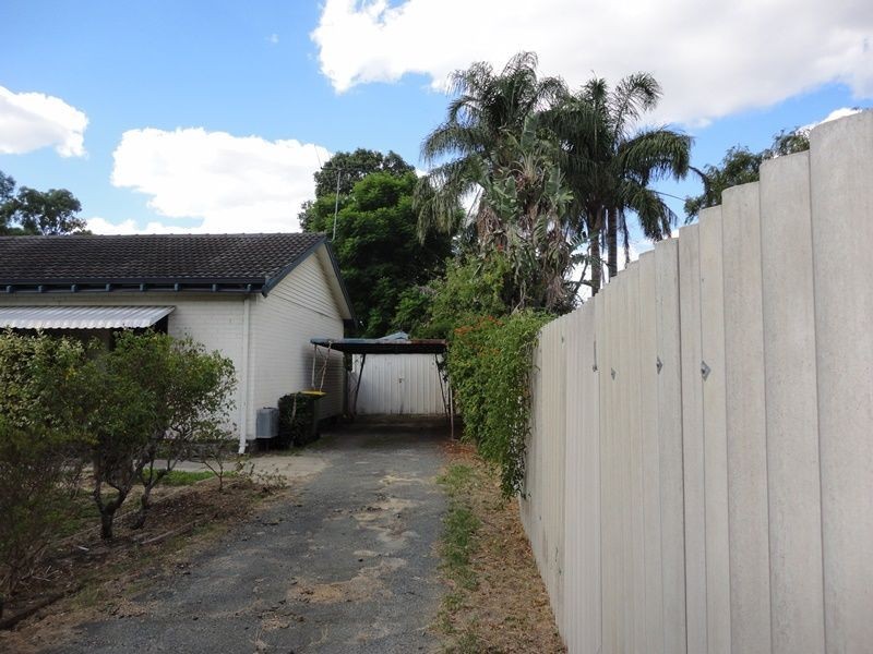 4 Kathleen Close, Maida Vale WA 6057