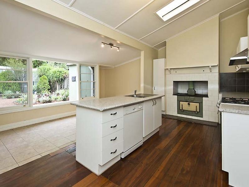 3 Station Street, Guildford WA 6055