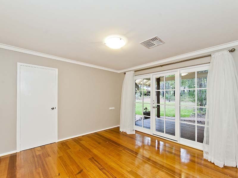 109 Kawina Road, Bickley WA 6076