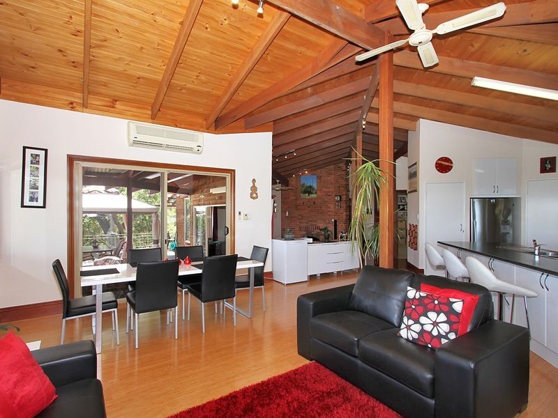 11 Marion Way, Gooseberry Hill WA 6076