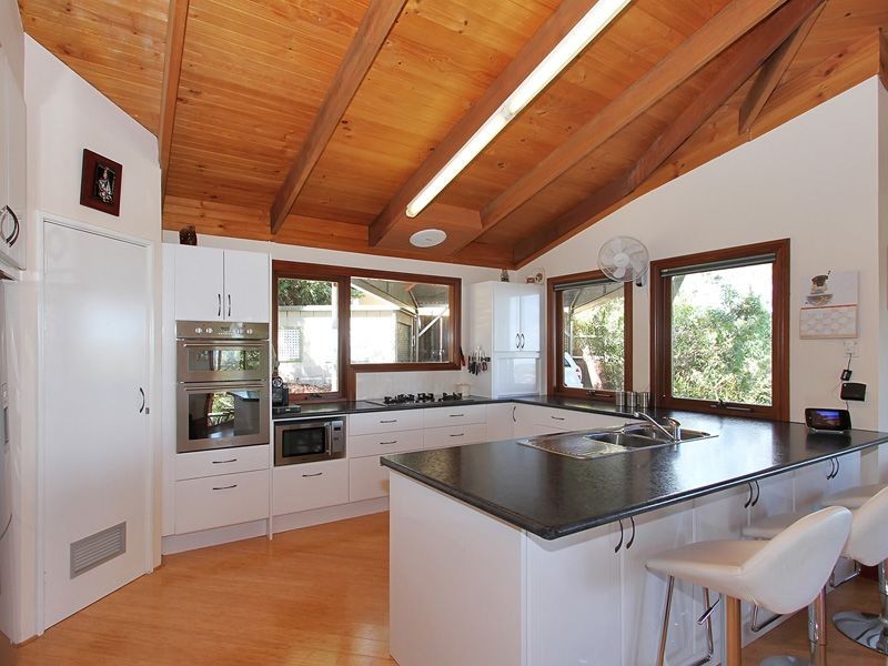 11 Marion Way, Gooseberry Hill WA 6076