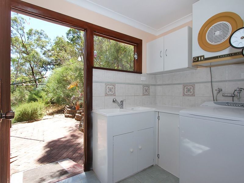 11 Marion Way, Gooseberry Hill WA 6076