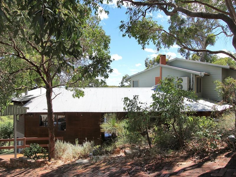 11 Marion Way, Gooseberry Hill WA 6076