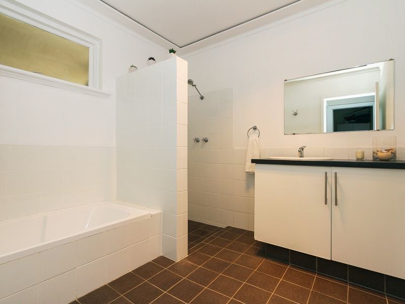 10 Hulley Road, High Wycombe WA 6057