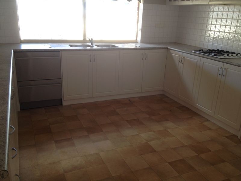 38 Hill Street, Gooseberry Hill WA 6076