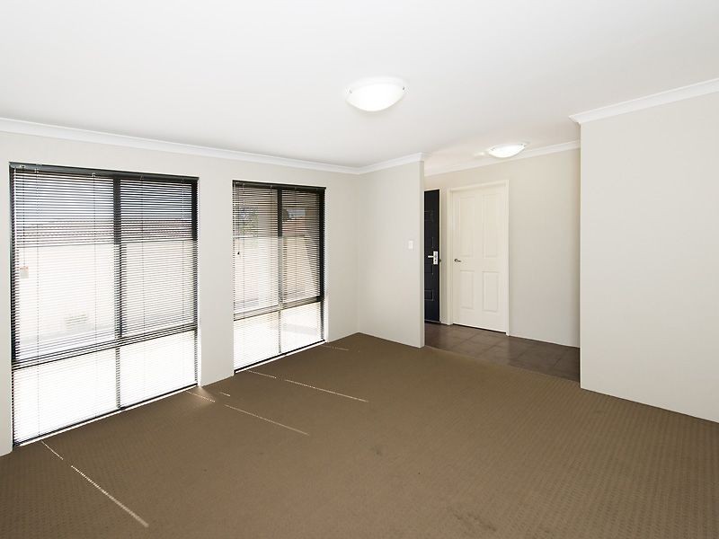 17A Hamilton Road, High Wycombe WA 6057